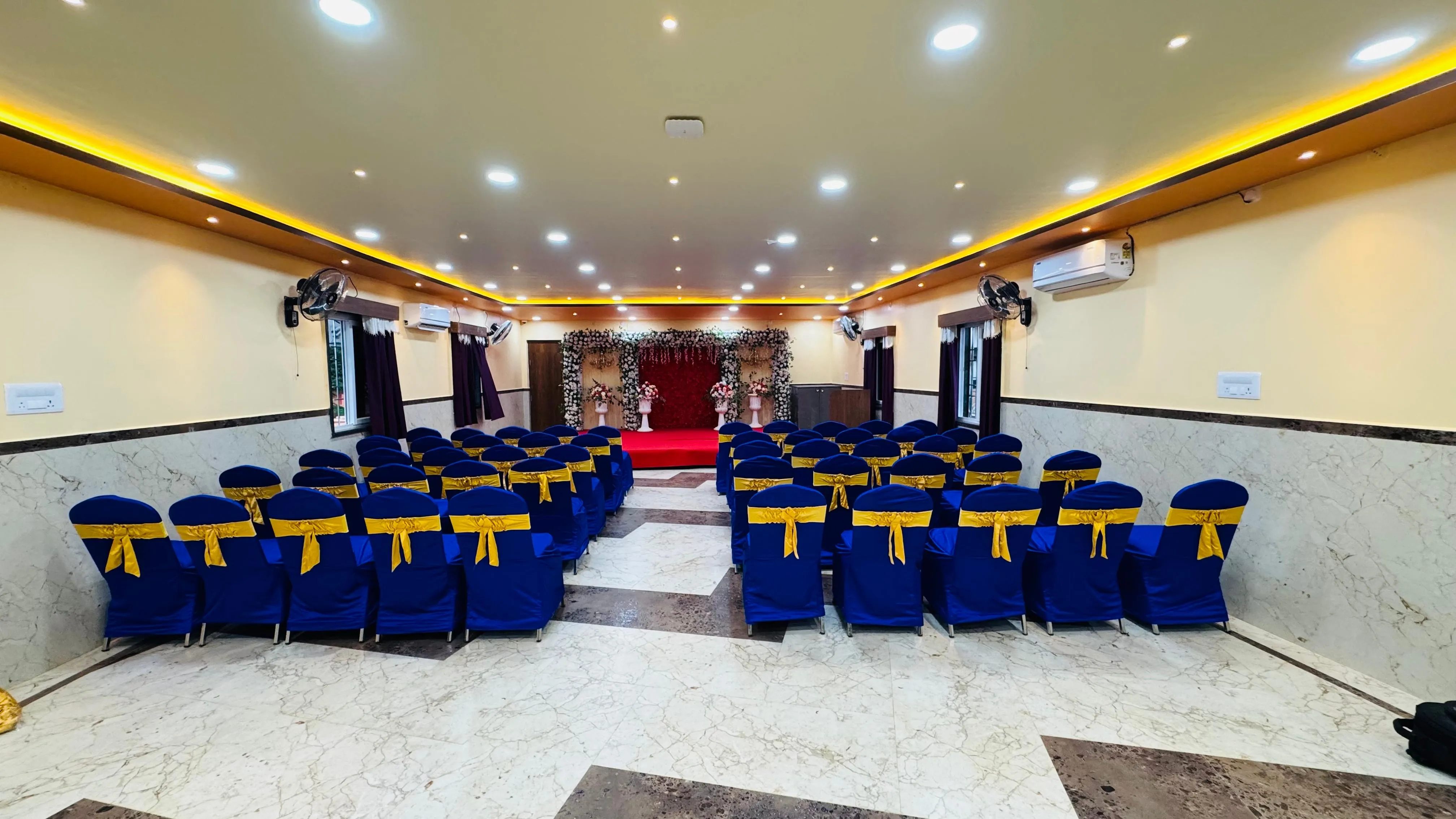 Luxury hotel lobby and reception at Hotel Sunrise Jeypore